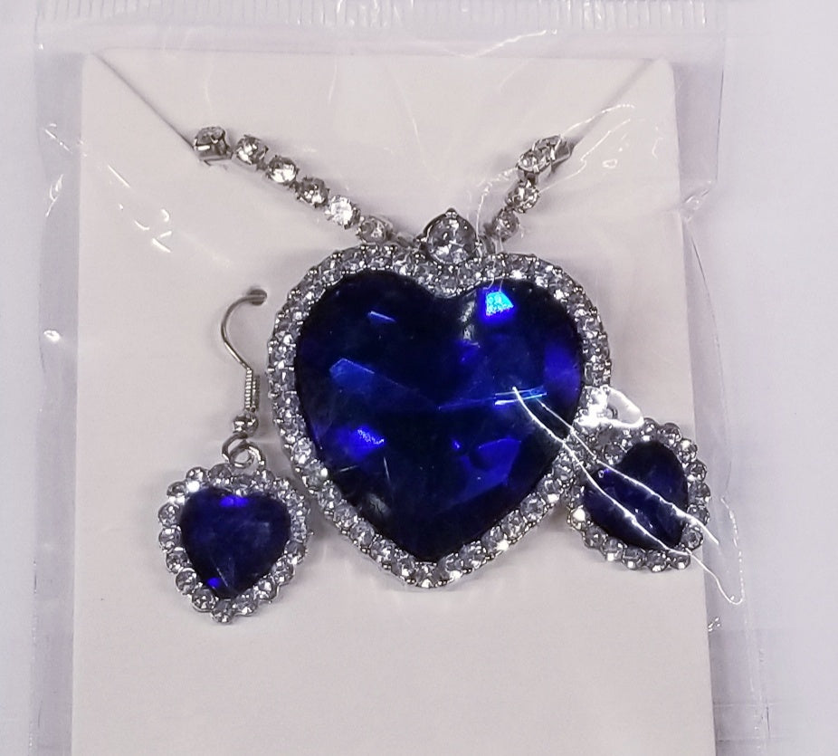 Heart of the Ocean Necklace and Earrings Set
